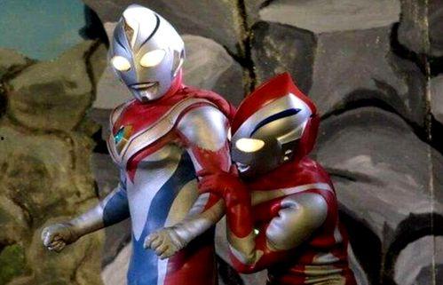 奥特曼吃小瓜视频下载,萌态十足萌翻网友