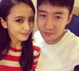 吃瓜群众小百合视频在线观看,在线观看背后的故事