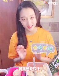 拍到吃瓜视频发给谁,这瓜太新鲜了！