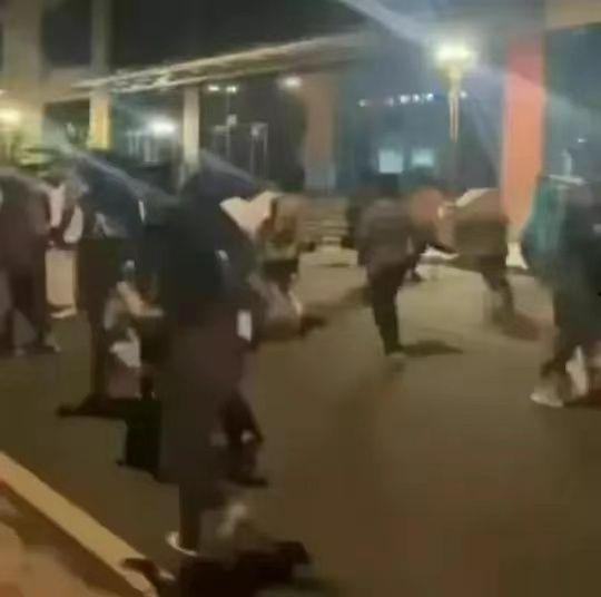 蚌埠老师吃瓜事件视频,校园内幕引发社会热议