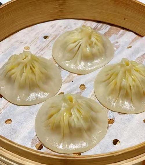 东北大汉吃哈密瓜视频,滋味与风土人情碰撞