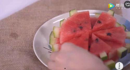 花样吃瓜视频教程,解锁夏日美食新姿势