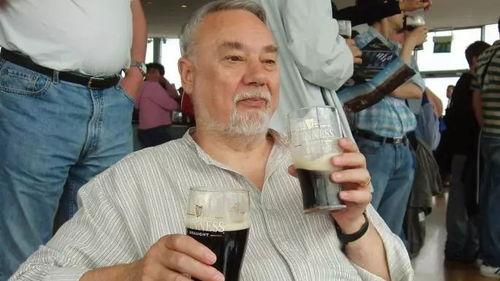 艾文和老大爷吃瓜视频,一场温馨的邻里互动