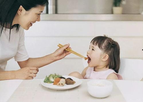 老人小孩吃蜜瓜好吗视频,适合老人与小孩的健康选择