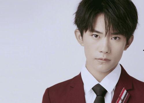 易烊千玺哈琳吃瓜视频,揭秘娱乐圈幕后趣事