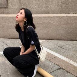 周雨彤追星吃瓜视频,揭秘明星幕后趣事