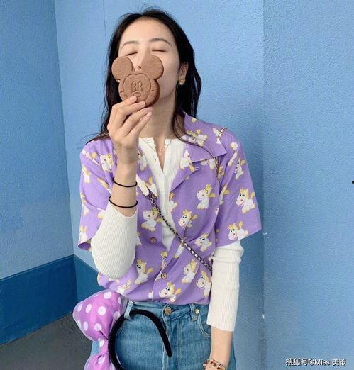 周雨彤追星吃瓜视频,揭秘明星幕后趣事